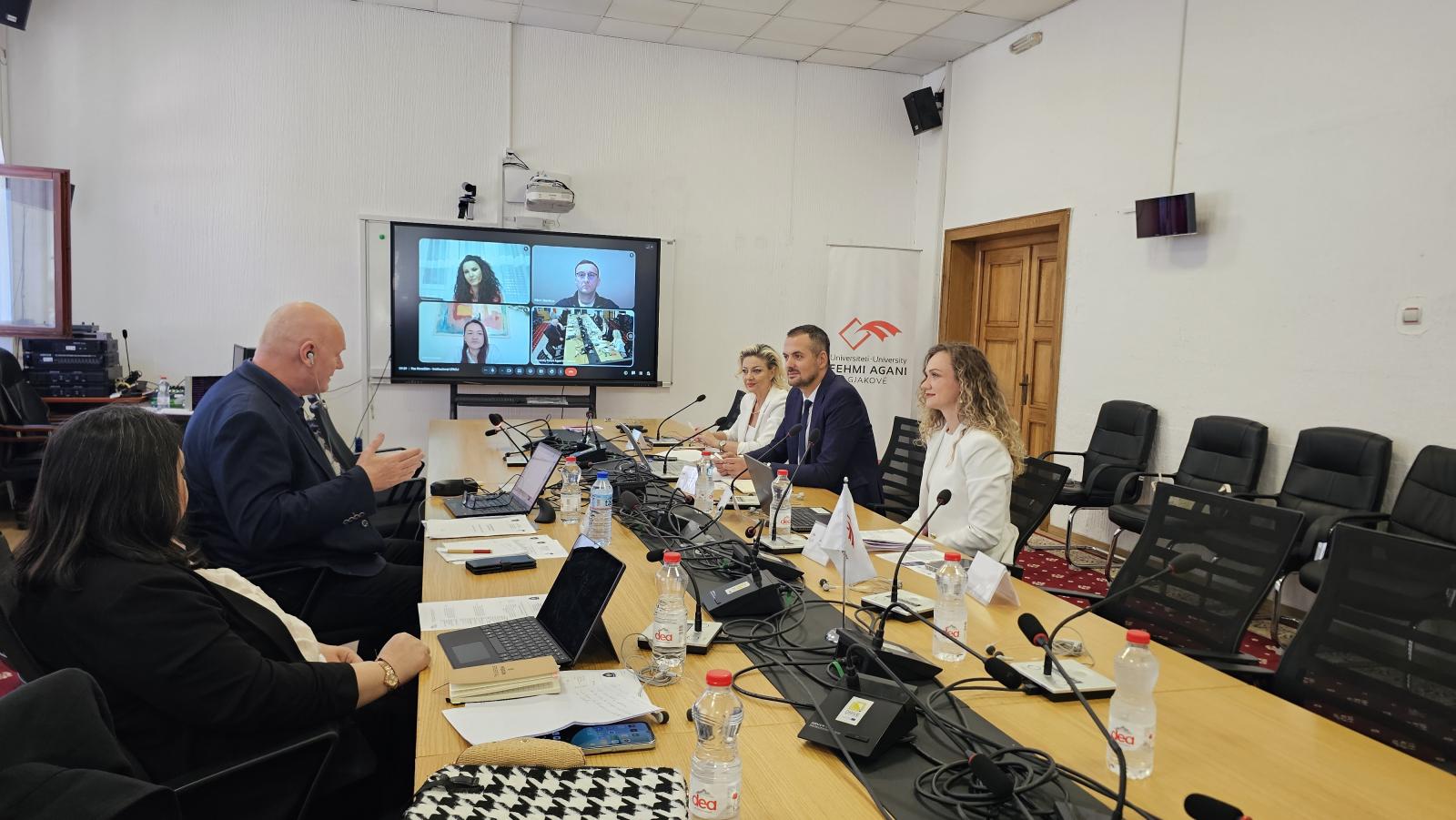 Përfundon me sukses vizita pas-akredituese institucionale në UFAGJ