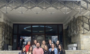Students from the Literary Club "Gjurmët e Penë- Traces of the Pen" made a study visit to the National Library of Kosovo